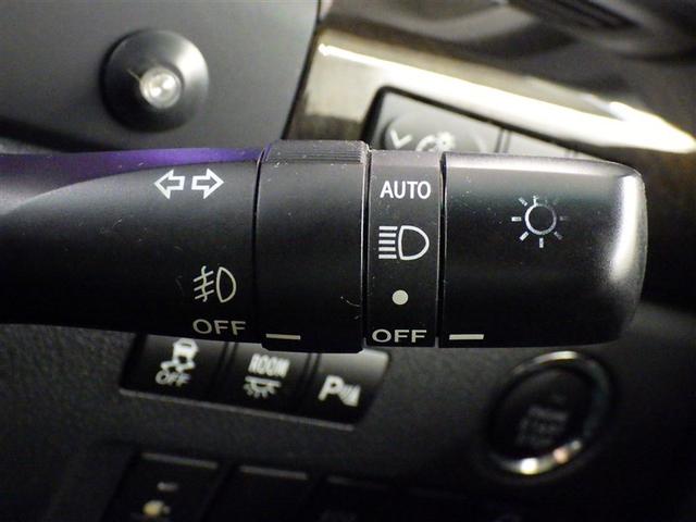 ヴェルファイア ２．４Ｚ　ゴールデンアイズ　メモリーナビ　フルセグ　バックカメラ　ＥＴＣ　ＣＤ　ミュージックプレイヤー接続可　ＤＶＤ再生　後席モニター　サンルーフ　オートクルーズコントロール　ＨＩＤヘッドライト　両側電動スライド　乗車定員７人（17枚目）