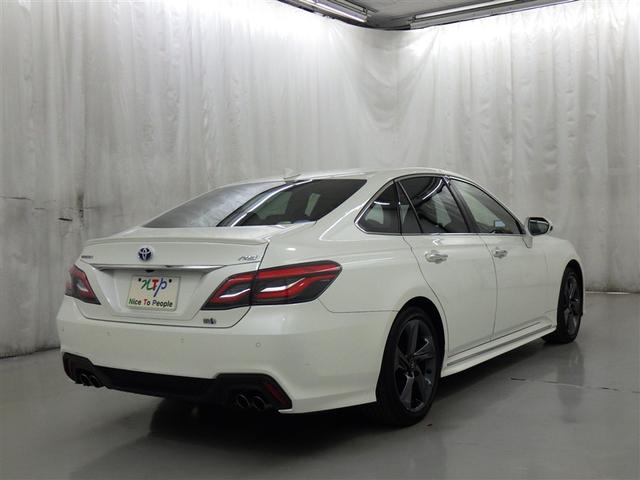 クラウンハイブリッド ＲＳ　リミテッド　衝突被害軽減システム　メモリーナビ　フルセグ　バックカメラ　ＥＴＣ　ＣＤ　ミュージックプレイヤー接続可　ＤＶＤ再生　電動シート　オートクルーズコントロール　ＬＥＤヘッドランプ　スマートキー　キーレス（6枚目）