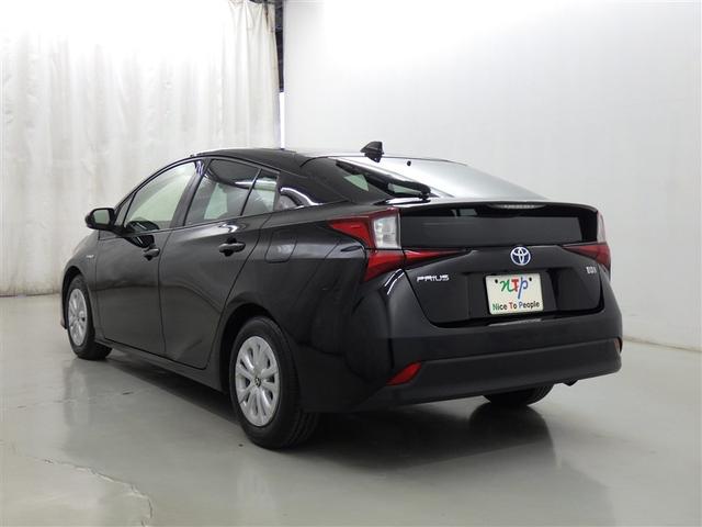 プリウス Ｓ　衝突被害軽減システム　メモリーナビ　ワンセグ　バックカメラ　ＥＴＣ　ＣＤ　ミュージックプレイヤー接続可　オートクルーズコントロール　ＬＥＤヘッドランプ　スマートキー　キーレス　ハイブリッド（5枚目）