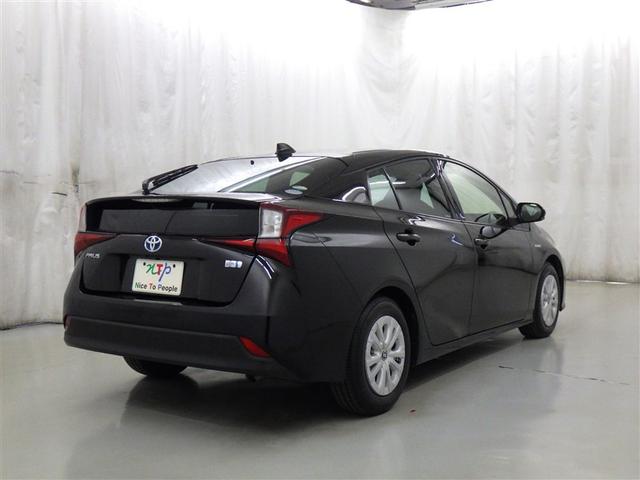 プリウス Ｓ　衝突被害軽減システム　メモリーナビ　ワンセグ　バックカメラ　ＥＴＣ　ＣＤ　ミュージックプレイヤー接続可　オートクルーズコントロール　ＬＥＤヘッドランプ　スマートキー　キーレス　ハイブリッド（6枚目）