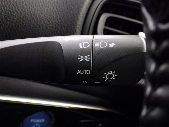 プリウス Ｓ　衝突被害軽減システム　メモリーナビ　ワンセグ　バックカメラ　ＥＴＣ　ＣＤ　ミュージックプレイヤー接続可　オートクルーズコントロール　ＬＥＤヘッドランプ　スマートキー　キーレス　ハイブリッド（16枚目）