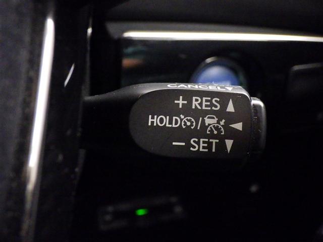 プリウス Ｓ　衝突被害軽減システム　メモリーナビ　ワンセグ　バックカメラ　ＥＴＣ　ＣＤ　ミュージックプレイヤー接続可　オートクルーズコントロール　ＬＥＤヘッドランプ　スマートキー　キーレス　ハイブリッド（19枚目）