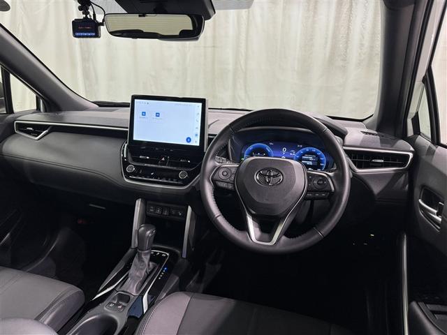 カローラクロス ハイブリッド　Ｚ　衝突被害軽減システム　フルセグ　バックカメラ　ＥＴＣ　ドラレコ　ミュージックプレイヤー接続可　オートクルーズコントロール　ＬＥＤヘッドランプ　スマートキー　キーレス　ハイブリッド（7枚目）