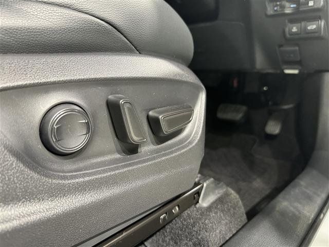 カローラクロス ハイブリッド　Ｚ　衝突被害軽減システム　フルセグ　バックカメラ　ＥＴＣ　ドラレコ　ミュージックプレイヤー接続可　オートクルーズコントロール　ＬＥＤヘッドランプ　スマートキー　キーレス　ハイブリッド（29枚目）