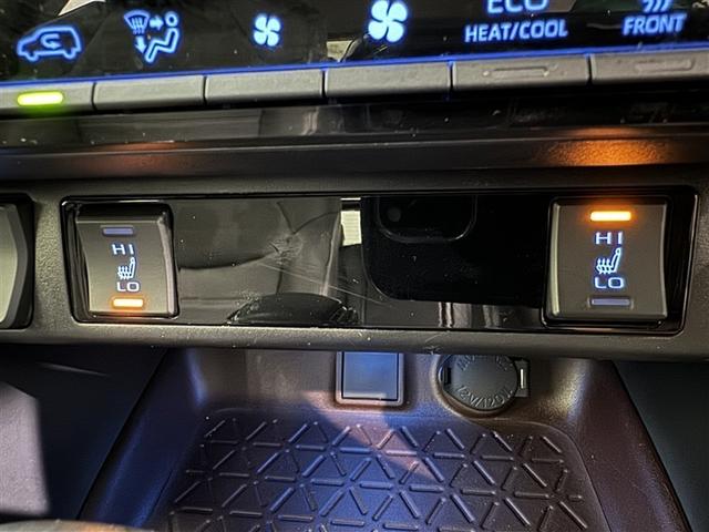 ＲＡＶ４ Ｇ　衝突被害軽減システム　メモリーナビ　フルセグ　バックカメラ　ＥＴＣ　ドラレコ　ＣＤ　ＤＶＤ再生　電動シート　オートクルーズコントロール　ＬＥＤヘッドランプ　スマートキー　キーレス　４ＷＤ（16枚目）