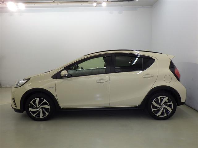 アクア クロスオーバー　衝突被害軽減システム　メモリーナビ　フルセグ　バックカメラ　ＥＴＣ　ドラレコ　ＣＤ　ＤＶＤ再生　スマートキー　キーレス　ハイブリッド（4枚目）