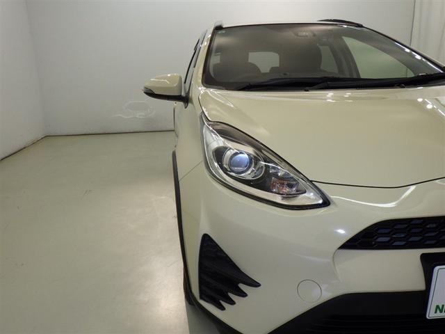 アクア クロスオーバー　衝突被害軽減システム　メモリーナビ　フルセグ　バックカメラ　ＥＴＣ　ドラレコ　ＣＤ　ＤＶＤ再生　スマートキー　キーレス　ハイブリッド（7枚目）