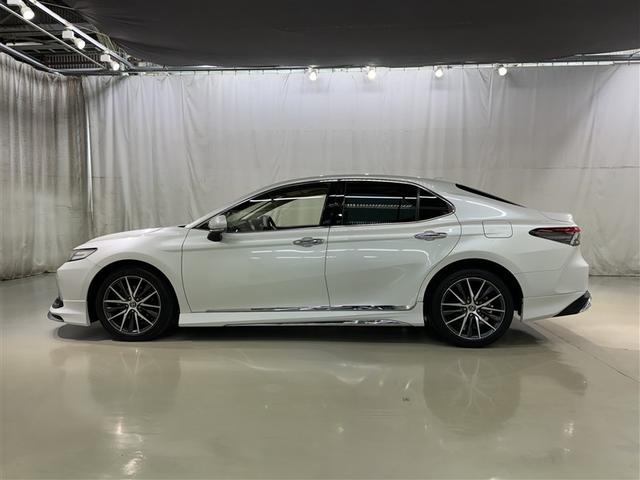 カムリ Ｇレザーパッケージ　衝突被害軽減システム　メモリーナビ　フルセグ　バックカメラ　ＥＴＣ　ドラレコ　ミュージックプレイヤー接続可　革シート　電動シート　オートクルーズコントロール　ＬＥＤヘッドランプ　スマートキー　キーレス（5枚目）