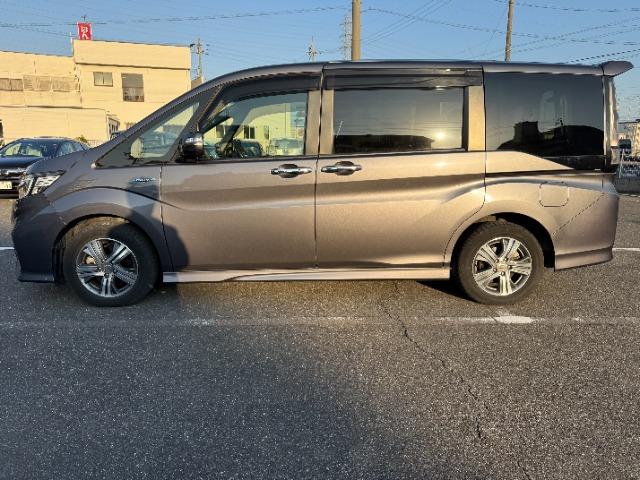 ステップワゴンスパーダ スパーダハイブリッド　Ｇ　ホンダセンシング　ギャザズナビ（6枚目）