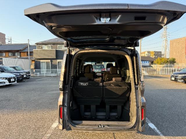 ステップワゴンスパーダ スパーダハイブリッド　Ｇ　ホンダセンシング　ギャザズナビ（11枚目）