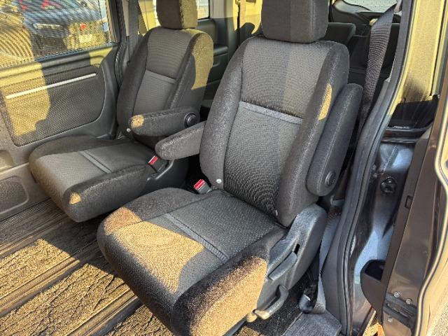 ステップワゴンスパーダ スパーダハイブリッド　Ｇ　ホンダセンシング　ギャザズナビ（15枚目）