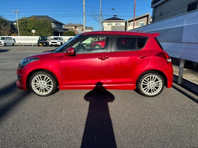 スイフトスポーツ ６速　ＭＴ　ユ－ザ－買取車　ナビ付　フロントフォグランプ（10枚目）