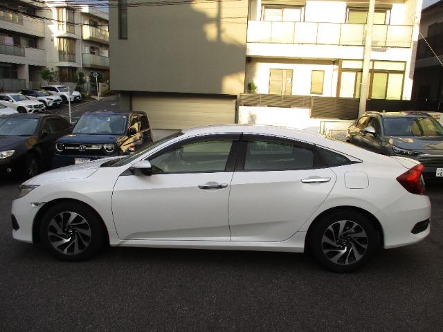 シビック セダン　メモリーナビ　フルセグ　ＥＴＣ　シートヒーター（5枚目）