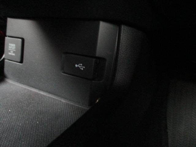 シビック セダン　メモリーナビ　フルセグ　ＥＴＣ　シートヒーター（16枚目）