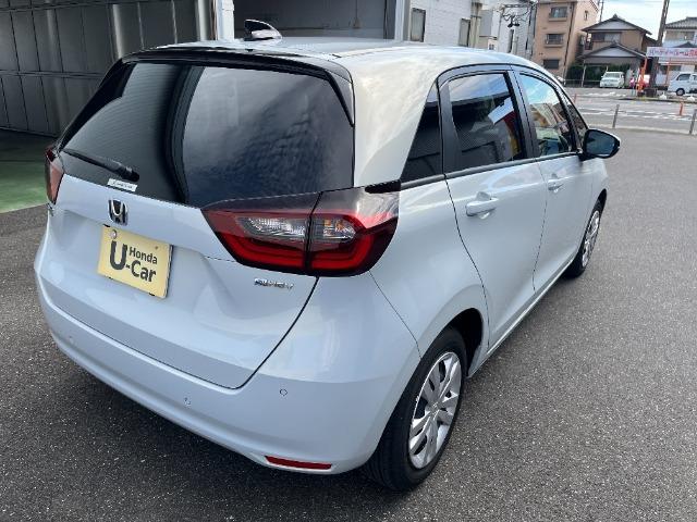 フィット e:HEVホーム スマートキー バックカメラ 障害物センサー(2枚目)