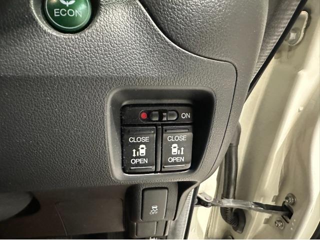 N-BOXカスタム G・ターボパッケージ 両側電動ドア フロントフォグランプ(13枚目)