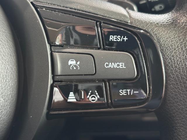 ヴェゼル e:HEV X メモリーナビ LED フロントフォグランプ(7枚目)