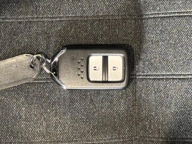 フィット ｅ：ＨＥＶホーム　ホンダコネクトナビ　ホンダセンシング（13枚目）