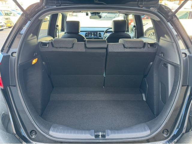 フィット ｅ：ＨＥＶホーム　ブラックスタイル　ホンダコネクトナビ（24枚目）