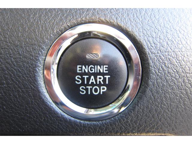 2.4Z 7人乗り/禁煙車/フリップダウンモニター/革調シートカバー/純正ナビ/フルセグTV/ブルートゥース/両側パワースライドドア/バックカメラ/スマートキー/HID/クリアランスソナー/エンジン対策済み(11枚目)