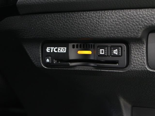シビック ＥＸ　純正９型コネクトナビ　バックカメラ　電子パーキング　シートヒーター　ワイヤレス充電器　ＢＯＳＥプレミアムサウンドシステム　ＬＥＤヘッドライト　オートハイビーム　純正１８インチアルミ　ＥＴＣ　禁煙車（7枚目）