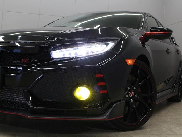 シビック タイプＲ　Ｇｒｇｏセキュリティ　純正メモリーナビ　バックカメラ　ドラレコ前後　トリプルマフラー　Ｂｒｅｍｂｏキャリパー　大型リアスポイラー　スポーツペダル　ＬＥＤヘッドライト　純正２０インチアルミ　ＥＴＣ　禁煙（16枚目）
