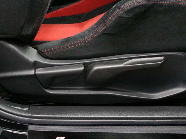 シビック タイプＲ　Ｇｒｇｏセキュリティ　純正メモリーナビ　バックカメラ　ドラレコ前後　トリプルマフラー　Ｂｒｅｍｂｏキャリパー　大型リアスポイラー　スポーツペダル　ＬＥＤヘッドライト　純正２０インチアルミ　ＥＴＣ　禁煙（45枚目）