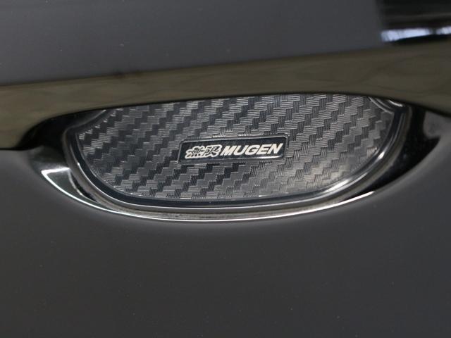 シビック タイプＲ　Ｇｒｇｏセキュリティ　純正メモリーナビ　バックカメラ　ドラレコ前後　トリプルマフラー　Ｂｒｅｍｂｏキャリパー　大型リアスポイラー　スポーツペダル　ＬＥＤヘッドライト　純正２０インチアルミ　ＥＴＣ　禁煙（74枚目）