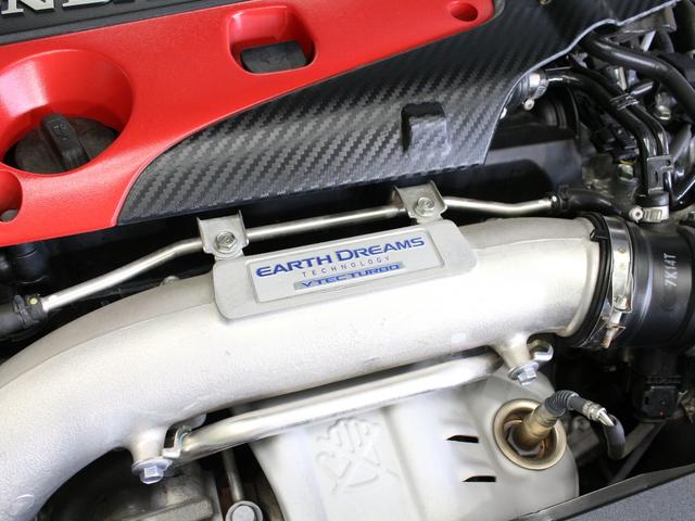 シビック タイプＲ　Ｇｒｇｏセキュリティ　純正メモリーナビ　バックカメラ　ドラレコ前後　トリプルマフラー　Ｂｒｅｍｂｏキャリパー　大型リアスポイラー　スポーツペダル　ＬＥＤヘッドライト　純正２０インチアルミ　ＥＴＣ　禁煙（77枚目）
