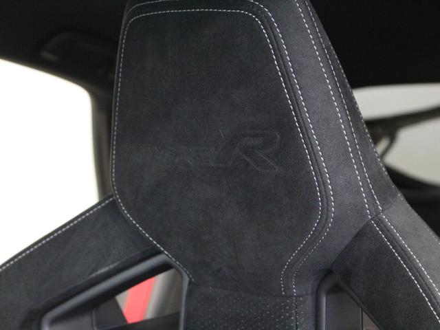 シビック タイプRレーシングブラックパッケージ ホンダコネクトディスプレー バックカメラ ブラックスエードスポーツシート レブマッチシステム Bremboキャリパー フルLEDヘッド トリプルマフラー 純正ブラック塗装19インチアルミ ETC(69枚目)