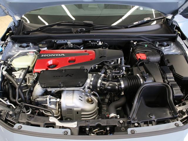 シビック タイプRレーシングブラックパッケージ ホンダコネクトディスプレー バックカメラ ブラックスエードスポーツシート レブマッチシステム Bremboキャリパー フルLEDヘッド トリプルマフラー 純正ブラック塗装19インチアルミ ETC(75枚目)