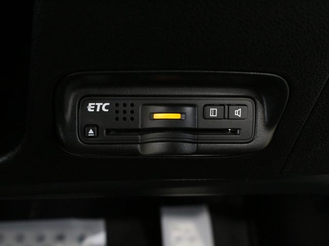 ＣＲ－Ｚ αマスターレーベル　純正メモリーナビ　バックカメラ　ドラレコ　クルーズコントロール　メタル製ペダル　ディスチャージヘッドライト　フロントフォグライト　オートライト　フルオートエアコン　純正１７インチアルミ　ＥＴＣ　禁煙（5枚目）