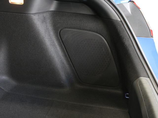 シビック ｅ：ＨＥＶ　無限フロントアンダースポイラー　無限サイドガーニッシュ　無限スポイラー　無限ドアバイザー　純正９型コネクトナビ　バックカメラ　ドラレコ前後　ＢＯＳＥプレミアムサウンド　シートヒーター　ＥＴＣ　禁煙車（46枚目）