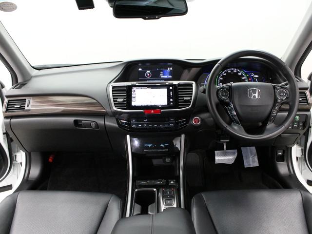 アコードハイブリッド EX サンルーフ 黒革シート シートヒーター 純正インターナビ バックカメラ サイドカメラ ドライブレコーダー ETC LEDヘッドライト ホンダセンシング スマートキー 純正18インチアルミ 禁煙車(5枚目)