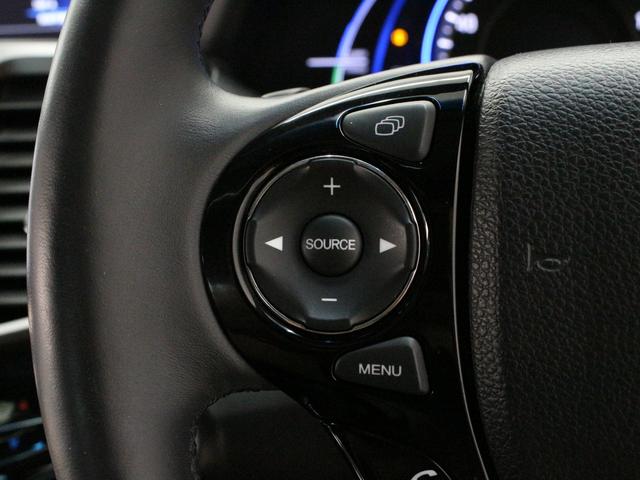 アコードハイブリッド EX サンルーフ 黒革シート シートヒーター 純正インターナビ バックカメラ サイドカメラ ドライブレコーダー ETC LEDヘッドライト ホンダセンシング スマートキー 純正18インチアルミ 禁煙車(12枚目)