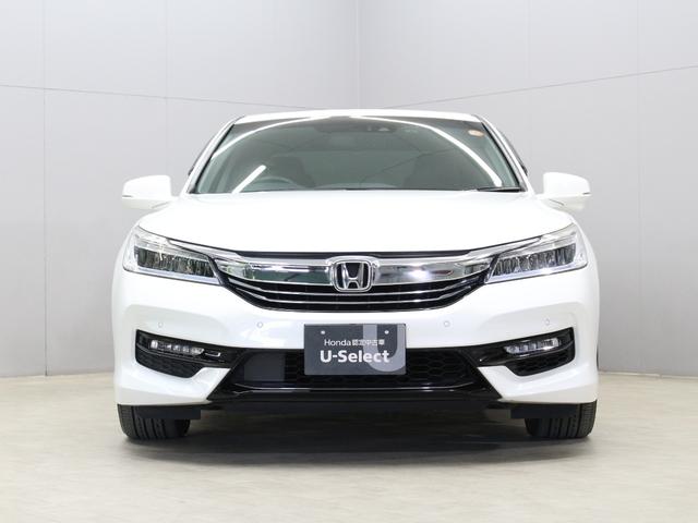 アコードハイブリッド EX サンルーフ 黒革シート シートヒーター 純正インターナビ バックカメラ サイドカメラ ドライブレコーダー ETC LEDヘッドライト ホンダセンシング スマートキー 純正18インチアルミ 禁煙車(20枚目)