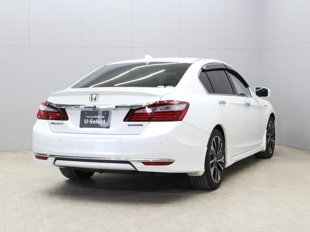 アコードハイブリッド EX サンルーフ 黒革シート シートヒーター 純正インターナビ バックカメラ サイドカメラ ドライブレコーダー ETC LEDヘッドライト ホンダセンシング スマートキー 純正18インチアルミ 禁煙車(26枚目)