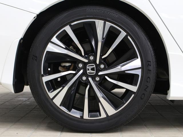 アコードハイブリッド EX サンルーフ 黒革シート シートヒーター 純正インターナビ バックカメラ サイドカメラ ドライブレコーダー ETC LEDヘッドライト ホンダセンシング スマートキー 純正18インチアルミ 禁煙車(29枚目)