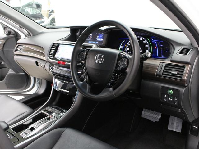 アコードハイブリッド EX サンルーフ 黒革シート シートヒーター 純正インターナビ バックカメラ サイドカメラ ドライブレコーダー ETC LEDヘッドライト ホンダセンシング スマートキー 純正18インチアルミ 禁煙車(35枚目)