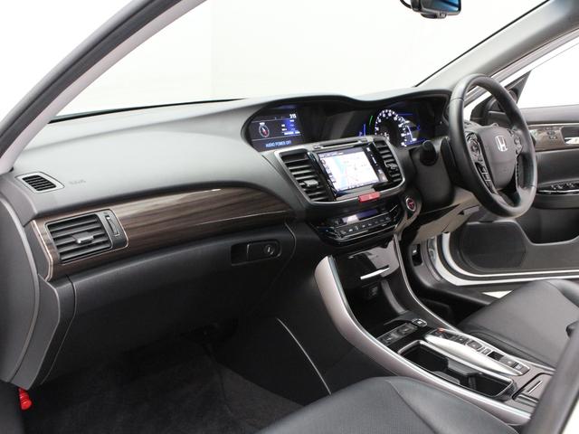 アコードハイブリッド EX サンルーフ 黒革シート シートヒーター 純正インターナビ バックカメラ サイドカメラ ドライブレコーダー ETC LEDヘッドライト ホンダセンシング スマートキー 純正18インチアルミ 禁煙車(36枚目)