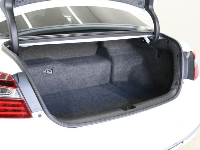 アコードハイブリッド EX サンルーフ 黒革シート シートヒーター 純正インターナビ バックカメラ サイドカメラ ドライブレコーダー ETC LEDヘッドライト ホンダセンシング スマートキー 純正18インチアルミ 禁煙車(39枚目)