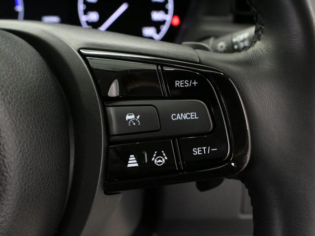 ヴェゼル ｅ：ＨＥＶＸ・ＨｕＮＴパッケージ　弊社試乗車　純正コネクトナビ　ルーフレール　ホンダセンシング　ＬＥＤヘッドライト　純正１６インチアルミ　スマートキー　禁煙車　クルーズコントロール　オートエアコン　革巻きステアリング（11枚目）