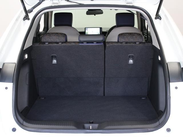 ヴェゼル ｅ：ＨＥＶＸ・ＨｕＮＴパッケージ　弊社試乗車　純正コネクトナビ　ルーフレール　ホンダセンシング　ＬＥＤヘッドライト　純正１６インチアルミ　スマートキー　禁煙車　クルーズコントロール　オートエアコン　革巻きステアリング（15枚目）