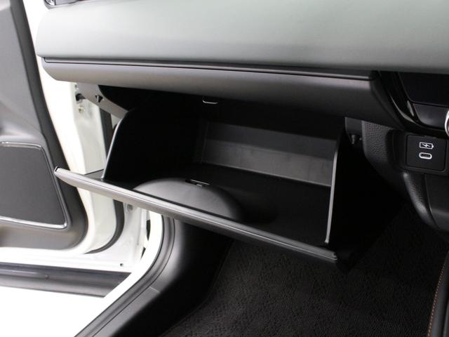 ヴェゼル ｅ：ＨＥＶＸ・ＨｕＮＴパッケージ　弊社試乗車　純正コネクトナビ　ルーフレール　ホンダセンシング　ＬＥＤヘッドライト　純正１６インチアルミ　スマートキー　禁煙車　クルーズコントロール　オートエアコン　革巻きステアリング（49枚目）