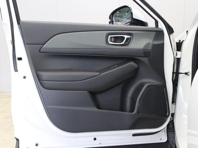ヴェゼル ｅ：ＨＥＶＸ・ＨｕＮＴパッケージ　弊社試乗車　純正コネクトナビ　ルーフレール　ホンダセンシング　ＬＥＤヘッドライト　純正１６インチアルミ　スマートキー　禁煙車　クルーズコントロール　オートエアコン　革巻きステアリング（57枚目）