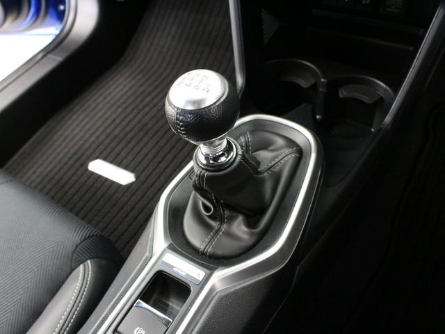 ＣＲ－Ｚ αファイナルレーベル　６速マニュアル　純正インターナビ　ハイパワーサウンドシステム　ＥＴＣ　バックカメラ　軽量１７インチアルミ　スマートキー　専用コンビシート　クルーズコントロール　オートエアコン　ＬＥＤヘッド　禁煙車（6枚目）