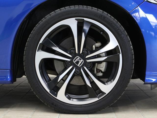 ＣＲ－Ｚ αファイナルレーベル　６速マニュアル　純正インターナビ　ハイパワーサウンドシステム　ＥＴＣ　バックカメラ　軽量１７インチアルミ　スマートキー　専用コンビシート　クルーズコントロール　オートエアコン　ＬＥＤヘッド　禁煙車（28枚目）