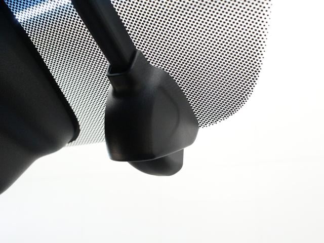 アコード ＥＸ　サンルーフ　純正メモリーナビ　バックカメラ　ドラレコ前後　黒革シート　ヘッドアップディスプレー　シートヒーター　パワーシート　ワイヤレス充電器　ＬＥＤヘッドライト　純正１８インチアルミ　ＥＴＣ（10枚目）