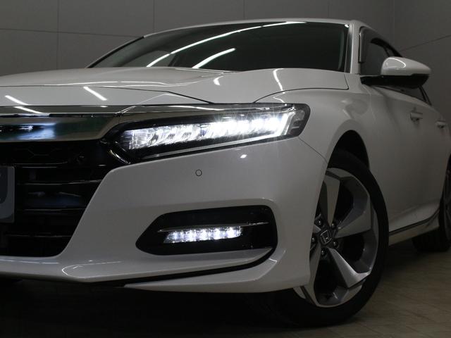 アコード ＥＸ　サンルーフ　純正メモリーナビ　バックカメラ　ドラレコ前後　黒革シート　ヘッドアップディスプレー　シートヒーター　パワーシート　ワイヤレス充電器　ＬＥＤヘッドライト　純正１８インチアルミ　ＥＴＣ（22枚目）