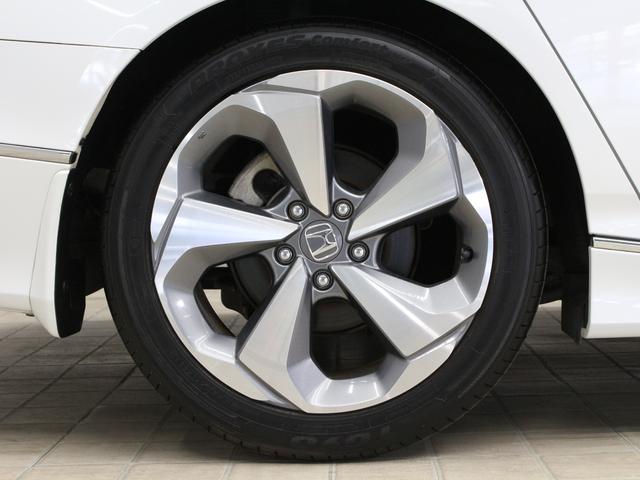 アコード ＥＸ　サンルーフ　純正メモリーナビ　バックカメラ　ドラレコ前後　黒革シート　ヘッドアップディスプレー　シートヒーター　パワーシート　ワイヤレス充電器　ＬＥＤヘッドライト　純正１８インチアルミ　ＥＴＣ（31枚目）